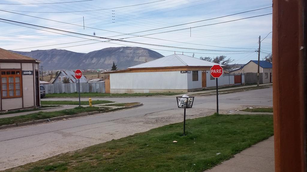 Hostal Yemel Puerto Natales Exterior photo